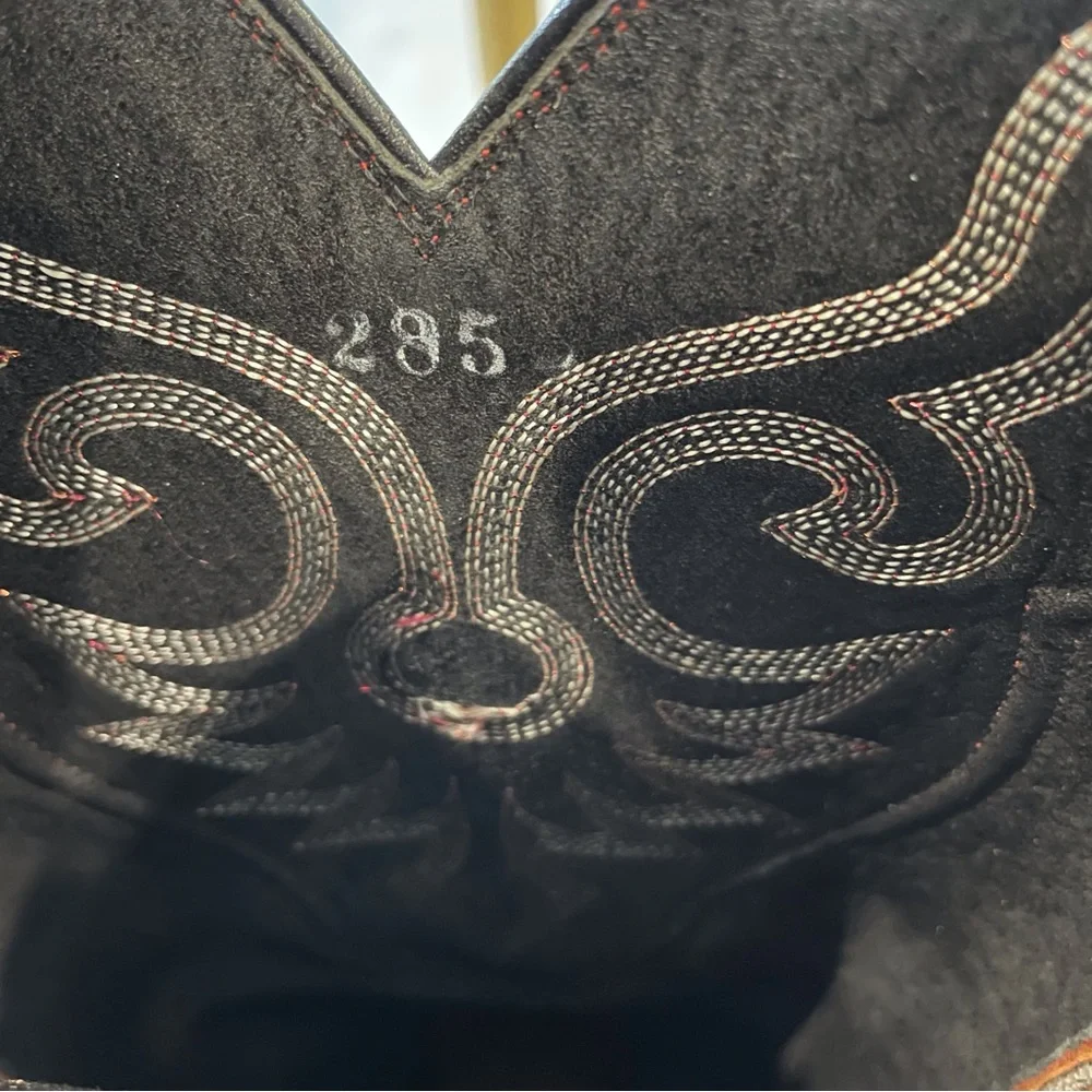 Handcrafted Leather Cowboy Boots with Overlay Details - Picture 10 of 13